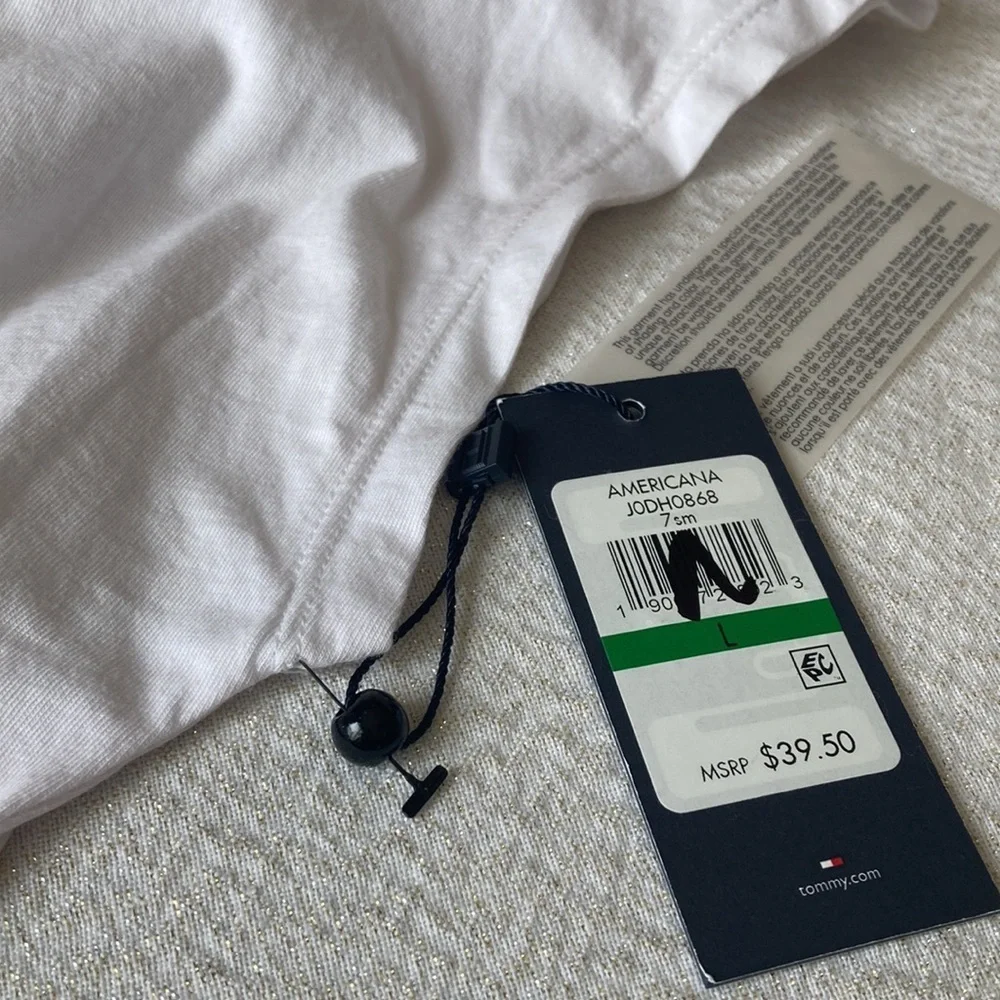 Tommy Hilfiger White and Red Statue Of Liberty Short Sleeve Shirt Size L - Picture 6 of 6